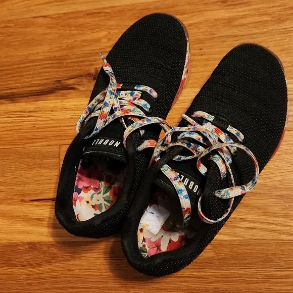 NOBULL Black Outwork Superfabric Lifting Sneakers with Floral Sole 8.5 - Picture 2 of 3